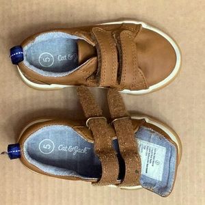 CAT & JACK Toddler boys’ sneaker size 5 Cognac
